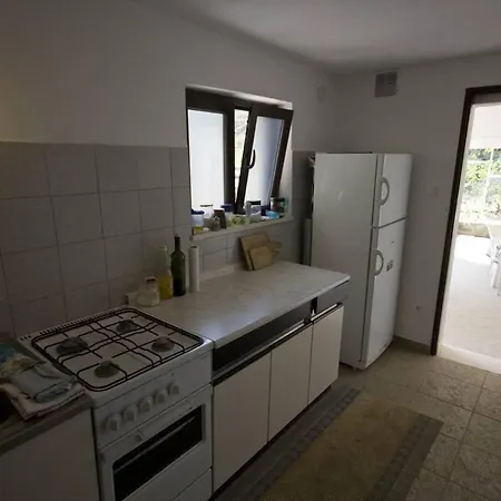 Secluded Fisherman's Cove Bratinja Luka, Korcula - 12764 * Zrnovo