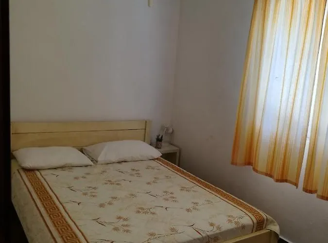 Secluded Fisherman's Cove Bratinja Luka, Korcula - 12764