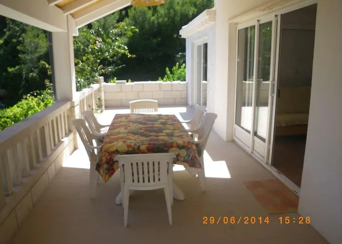 Secluded Fisherman's Cove Bratinja Luka, Korcula - 12764 *